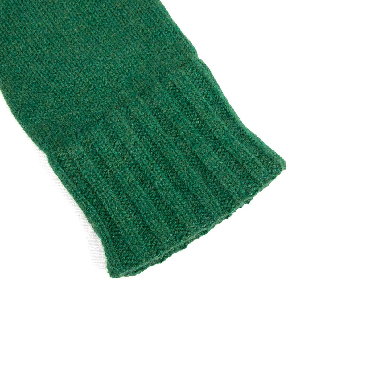 Men's natural pink cashmere gloves with side opening and chrome-free leather piping